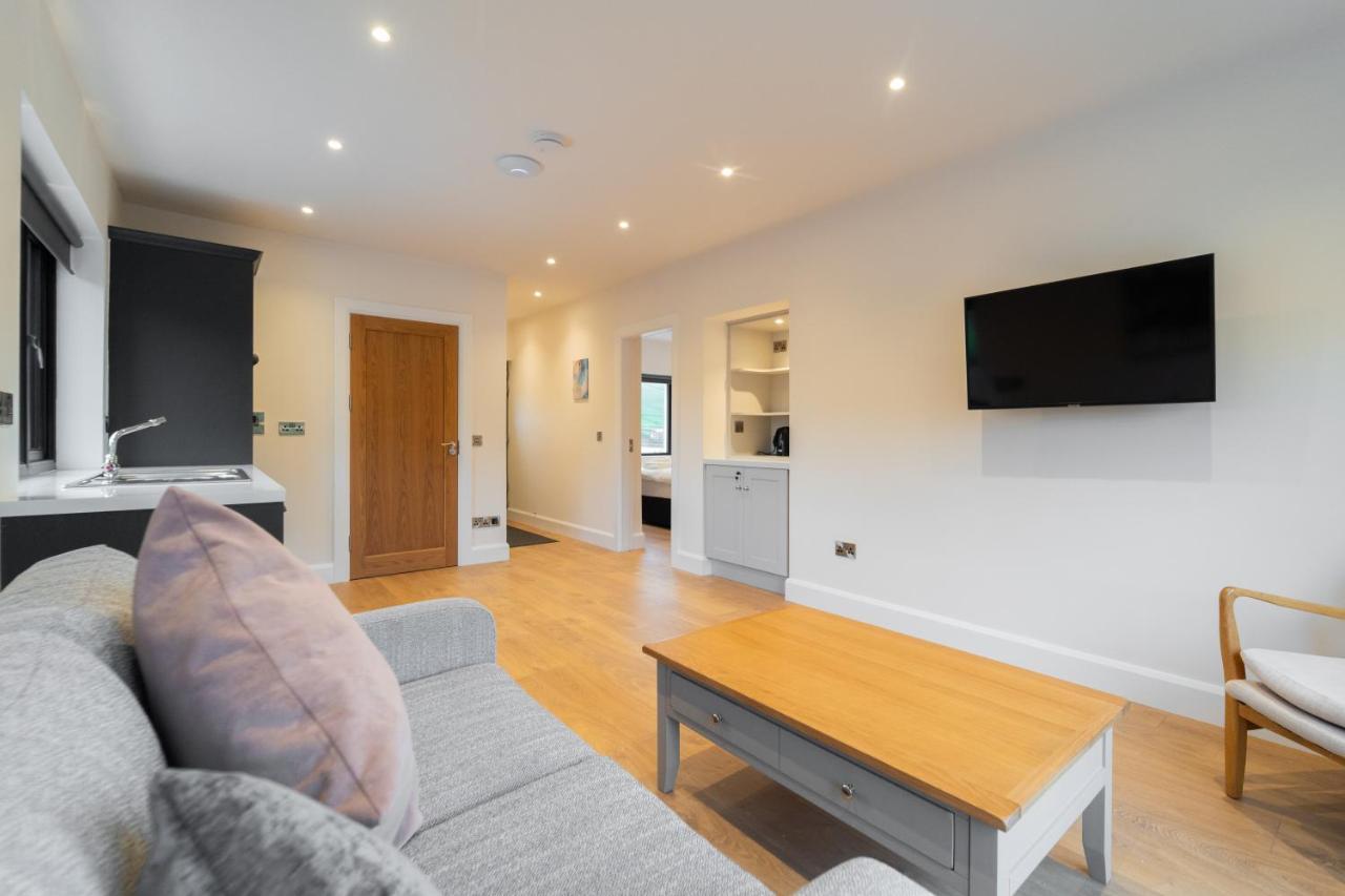 Dingle Way Snug, Luxury Apartment Bagian luar foto